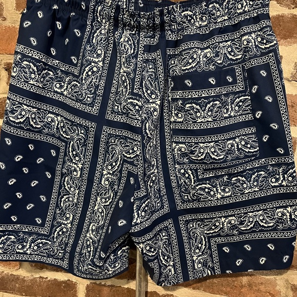 2/$15 Shein Blue Paisley Shorts Size Small - Picture 4 of 8